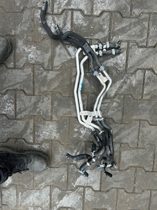 3093. RURKI acqua Tubi AUDI 8B3121486B 8B3121400Q