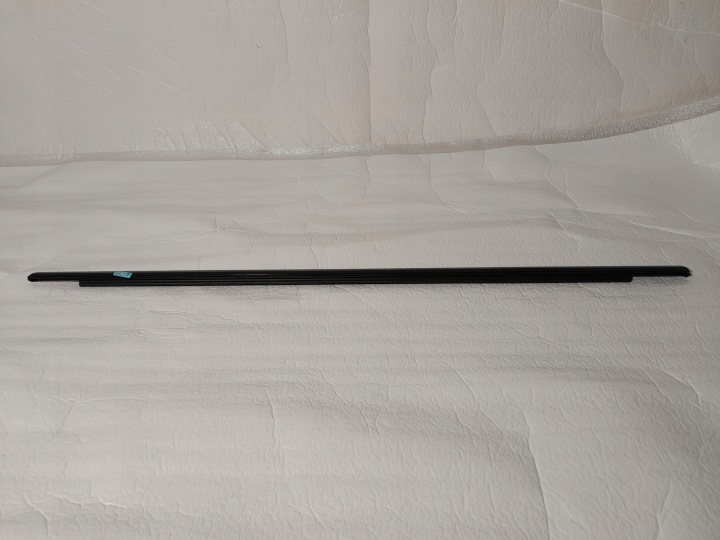AUDI Q8 4M moulding dust door 4M8837476C