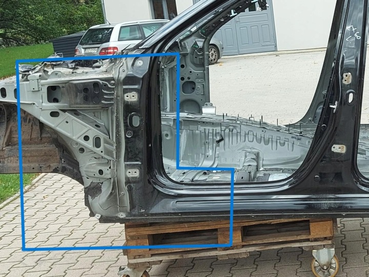 Mazda CX60 2023 LONGHERONE sinistra Anteriore Anteriore nero 41w oryg