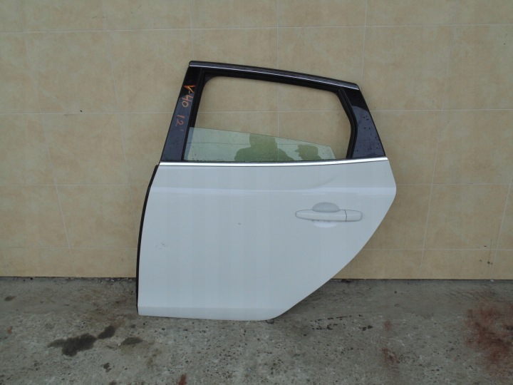 Tür komplet links VOLVO V40 2012 ROK.