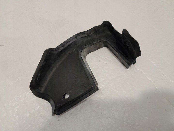 AUDI A5 F5 8W Couverture tablier moteur Couvre du capot 8W8827279