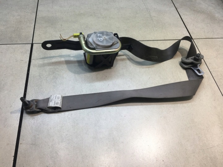 tension belt safety left front NISSAN X-TRAIL and T30