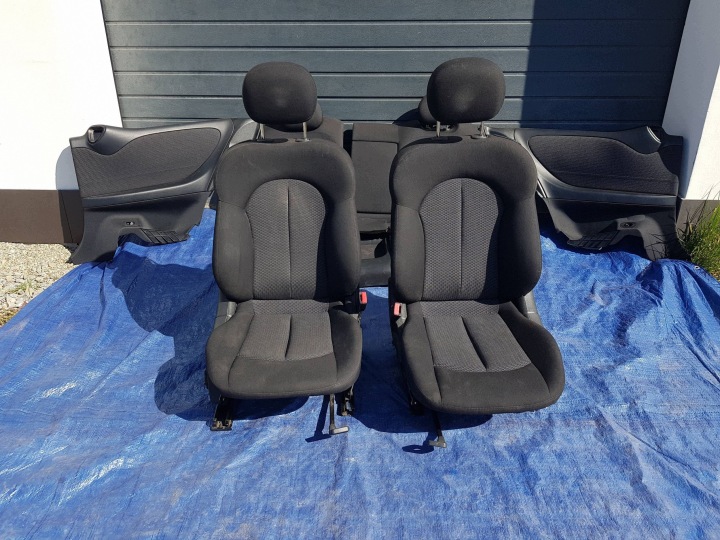 Komplet fotele z boczkami kanapa Mercedes CLK W209 C209 ANGLIK
