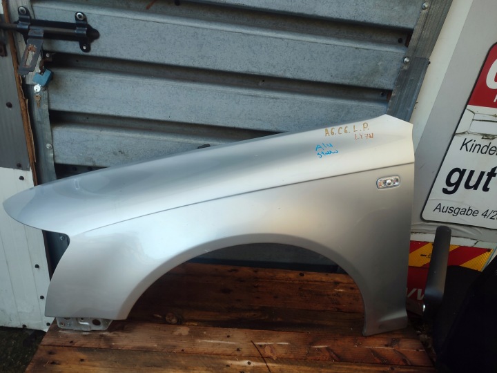 blatník levý předek přední audi a6 c6 ly7w przedlift