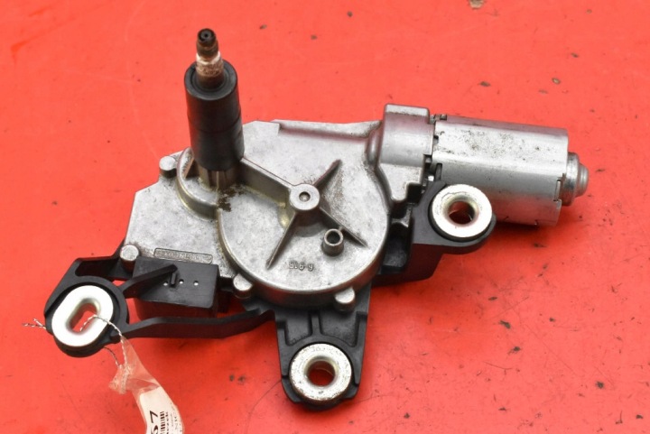 motorček stierača zadok 1T0955711D 0390201218 VW TOURAN 1 a 03-06