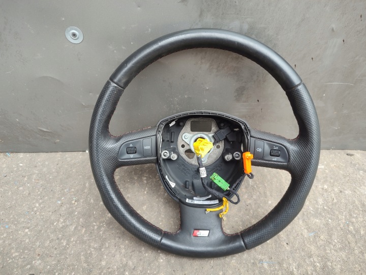 VOLANT MULTIFUNKCJA S-LINE AUDI A3 8P 04-08 8P0419091CT