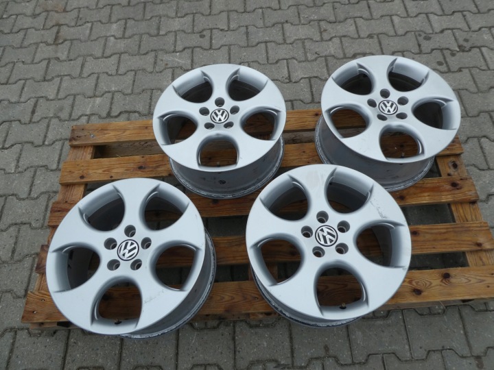 4X CERCHI DI ALLUMINIO CERCHI RUOTE 1K0601025BB VW 5X112