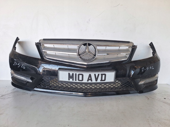 MERCEDES C-KLASA W204 LIFT 11-14 bumper + XENON + PDC AMG-LINE