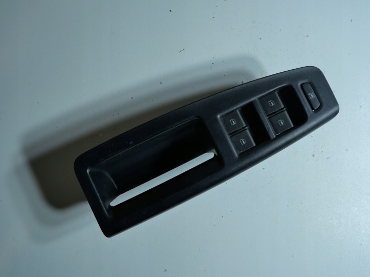 PANEL ablak VW POLO IV 9N 6Q1867171F