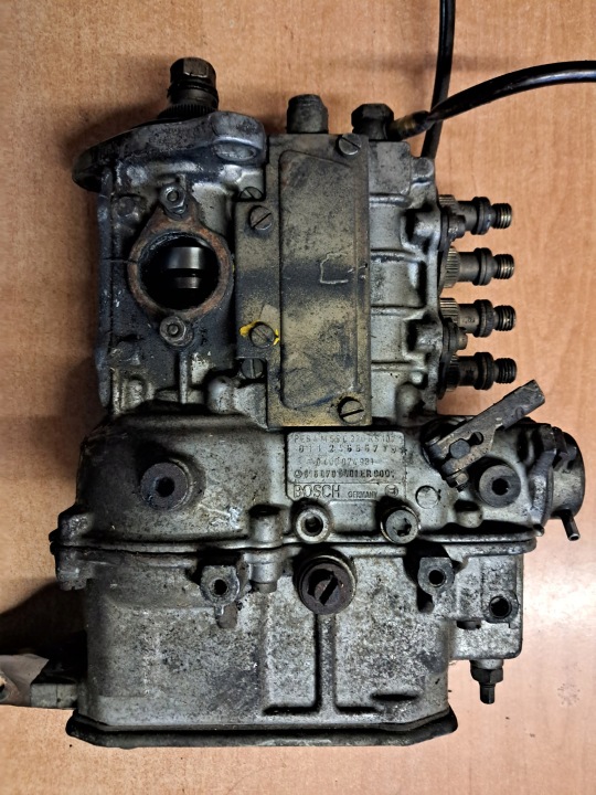 injection pump MERCEDES W123 2,4D 6160705401