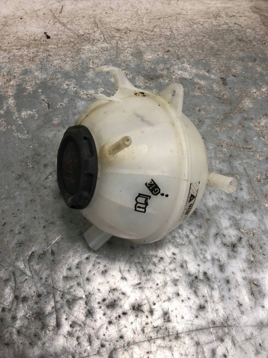 water tank VW TIGUAN 1K0121407A