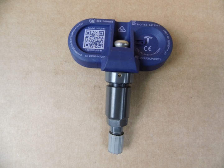 Tesla Model Y snimač tlaka zračni w oponie TPMS 2AEIM-1472547