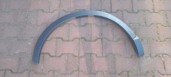 lišta blatníku pravý záď AUDI Q3 8U 8U0853818