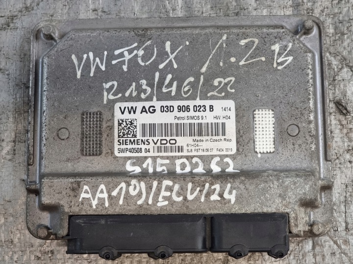 Bedienteil Computer DES MOTORS OE 03D906023B VW FOX 1.2B 07r