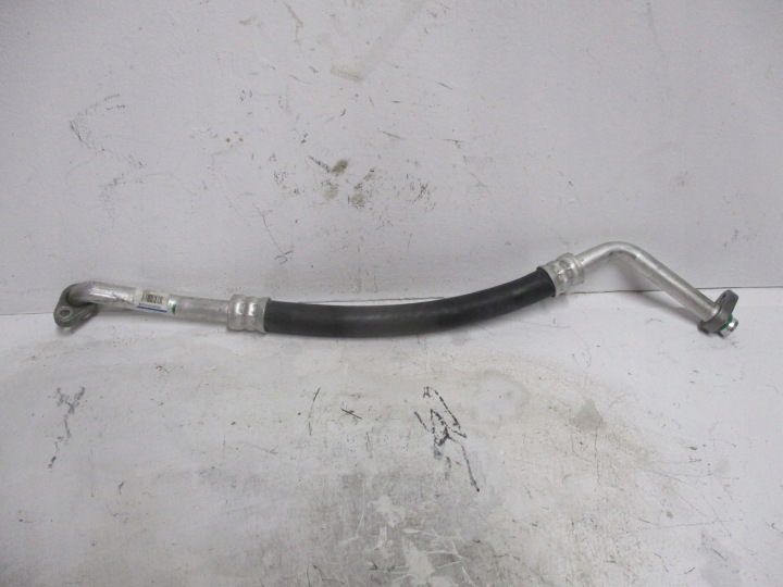 pipe hose of the air conditioning HYUNDAI KONA 97761-K4560