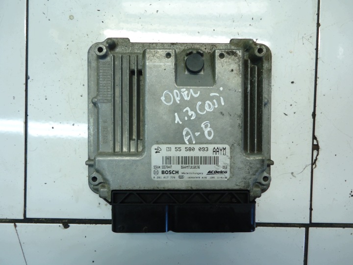 OPEL ASTRA J CORSA D 1.3CDTI computer motore 55580093 0281017770