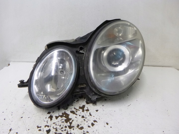 Licht vorne links MERCEDES E KLASA W211 2.2CDI 2002-2006 HELLA