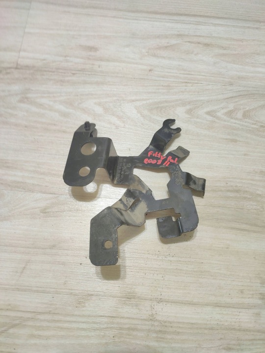 Halter filter des Kraftstoffsbehälters Peugeot 2008 II 9826271180