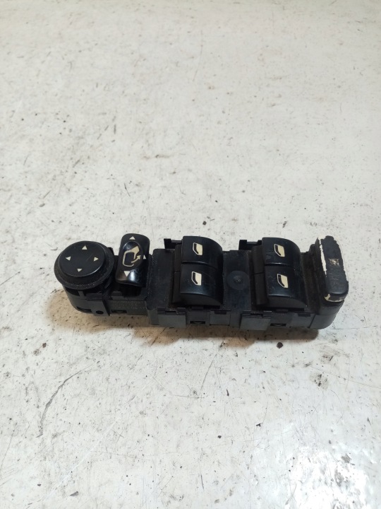 control panel of the window driver´s PEUGEOT 307