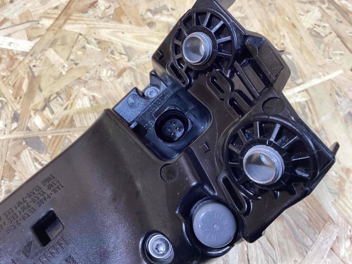 PORSCHE CAYENNE III E3 9Y0 2018 - LAMPA LED LEAST back 9Y0945095M 11.04.201022 7