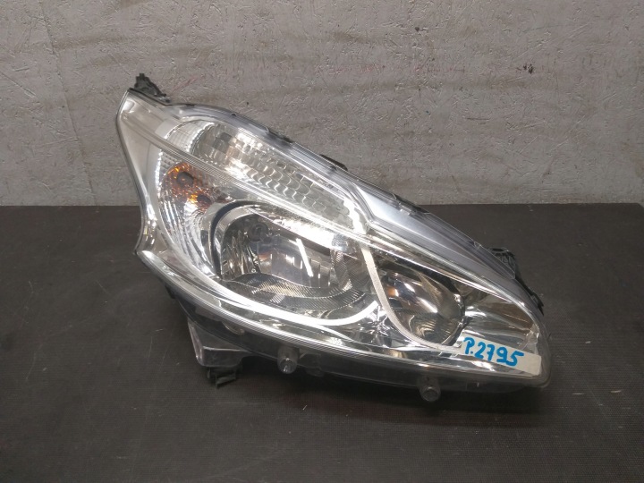 FEUX PHARE AVANT DROIT PEUGEOT 208 980222180