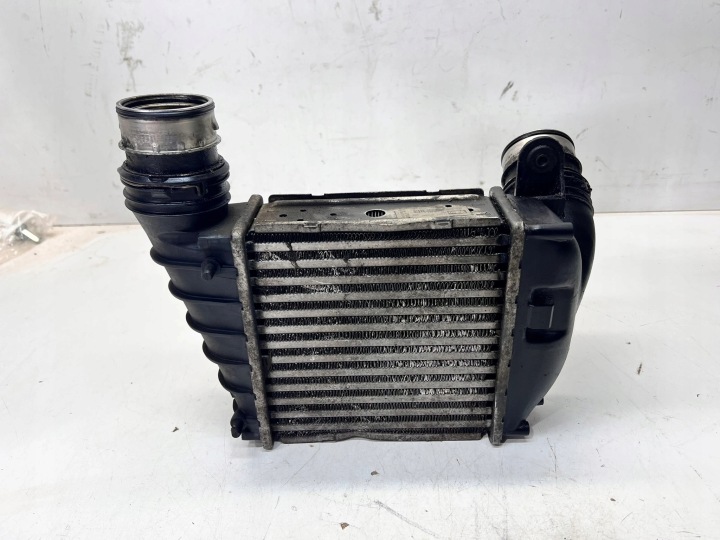 Kühler luft INTERCOOLER AUDI VOLKSWAGEN SEAT SKODA 1J0145803N
