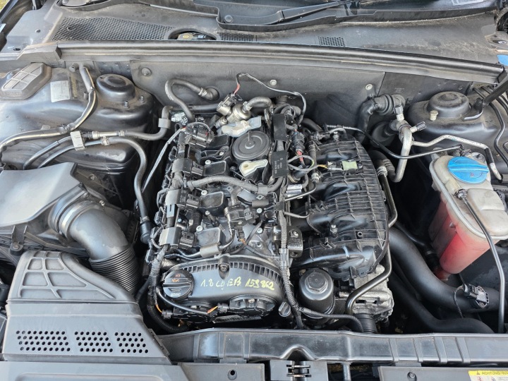 motor komplet AUDI A4 A5 Q5 1.8 TFSI CJE CJEB 159862 original !