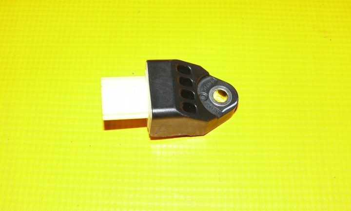 Capteur ZDERZENIOWY de choc Airbag SUBARU IMPREZA III 3 XV HB 07-11