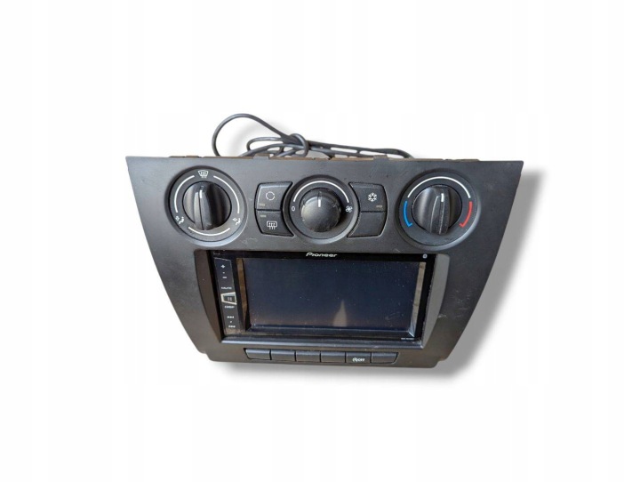 Radio samochodowe BMW 1 E82/E88 facelift E82 2009 MVH-AV290BT
