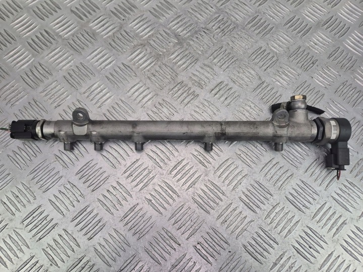 Mercedes OM 646.963 C200 CDI W203 2.2 Schlauch paliwowy A6460701695