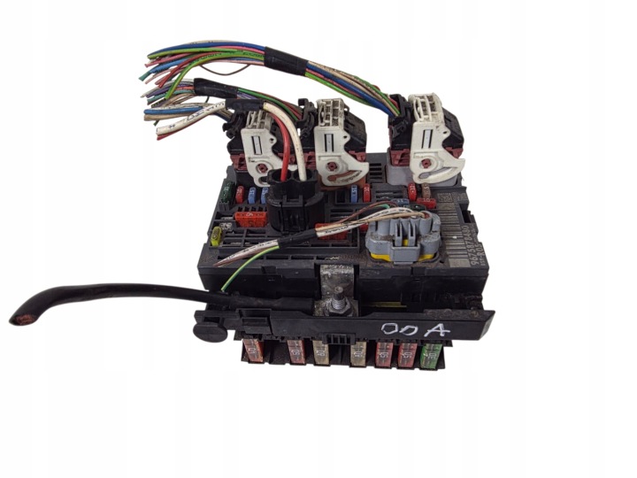 PEUGEOT CITROEN compartment of fuses R05 BSM 9675878480