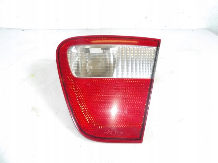 SEAT CORDOBA und Licht heck rechts für die Heckklappe 6K5945092F