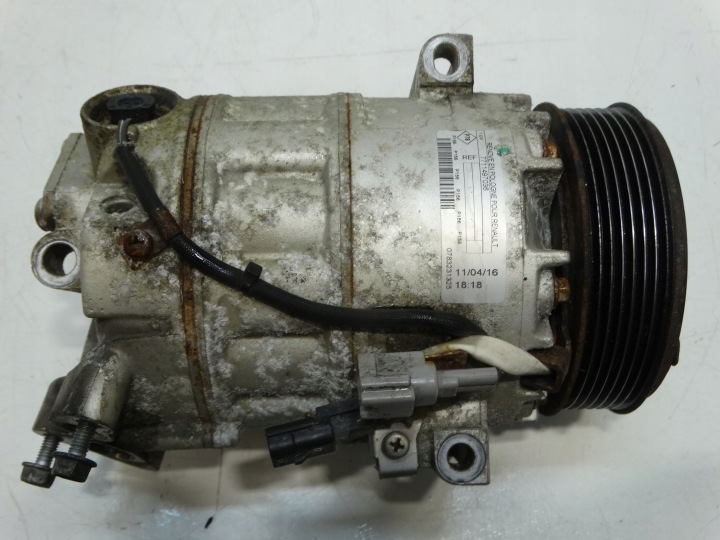 compressor of the air conditioning RENAULT 2.0DCI 7711497036
