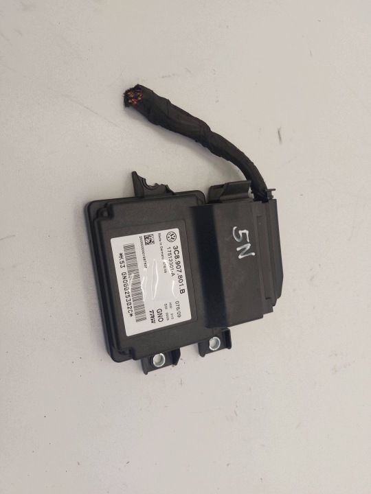 VW PASSAT B6 B7 CC TIGUAN upravljačka elektronske rucne kocnice 3C8907801B