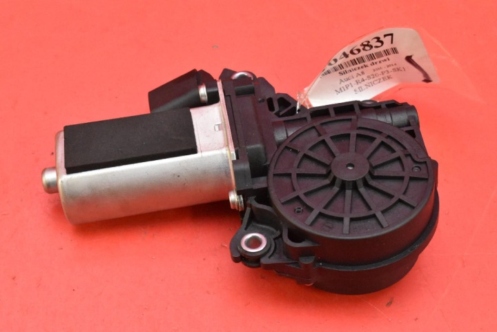 Motorino DOCIAG PORTA Portiera sinistra posteriore 4F0837059 AUDI A8 D4 LONG 10-14