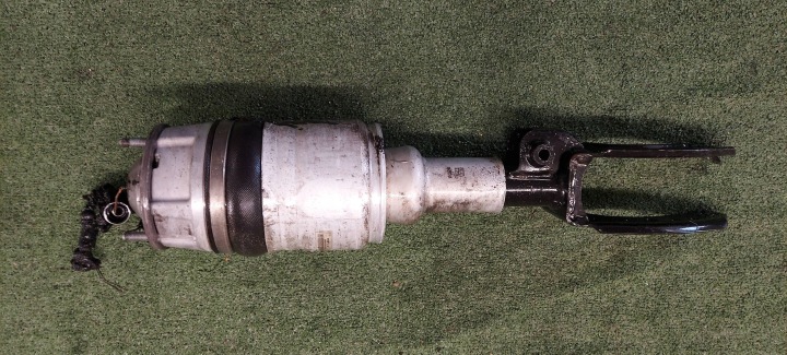 shock absorber left front PORSCHE CAYENNE 7P 10-18 7P5616403AB