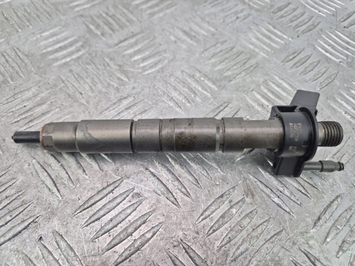 BMW 5 E60 E61 520d injecteur 7797877 N47D20A