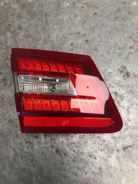Licht links heck für die Heckklappe LED MERCEDES W212 KOMBI 2128200964