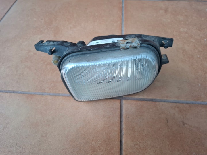 fendinebbia sinistra MERCEDES W203