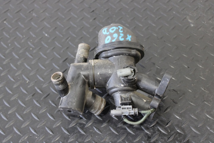 csomag TERMOSTATU JAGUAR XF II 2 X260 G4D3-8575-AF
