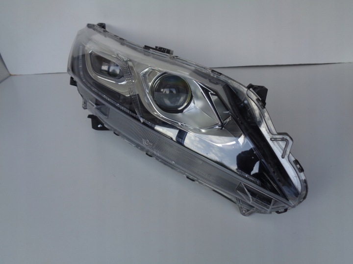 lámpa jobb MITSUBISHI ECLIPSE CROSS 17- LED