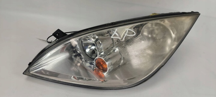 light left front MITSUBISHI COLT