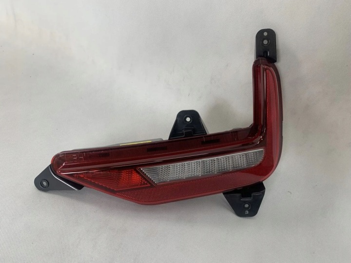 SsangYong Rexton 2 II FL 20r Licht rechts heck hinten 2020 Lift 8390436010