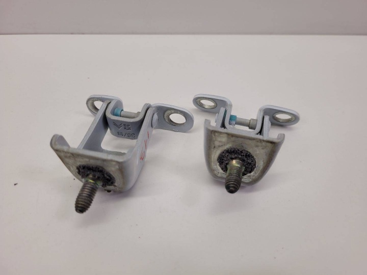 hinge of rear bonnet Citroen C3 3 2018 573420841098