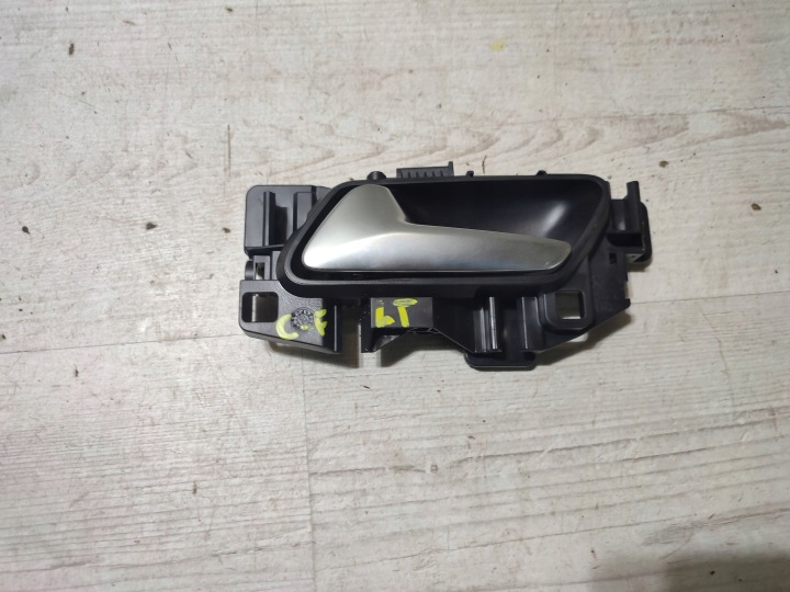 Opel Corsa F 2020 heck Seite links Türgriff innen