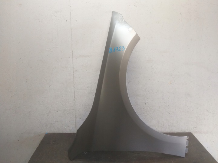 fender front right MERCEDES A KLASA W177
