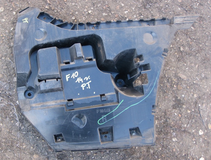 BMW F10 2.0 D 14R Suppporto montaggio paraurti Destra posteriore 7331608