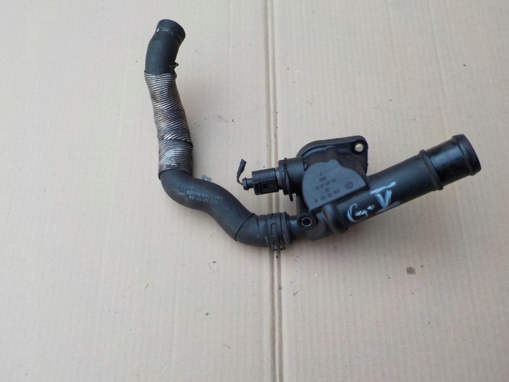 clutch of water vw golf V 1,9 tdi 03G121132B