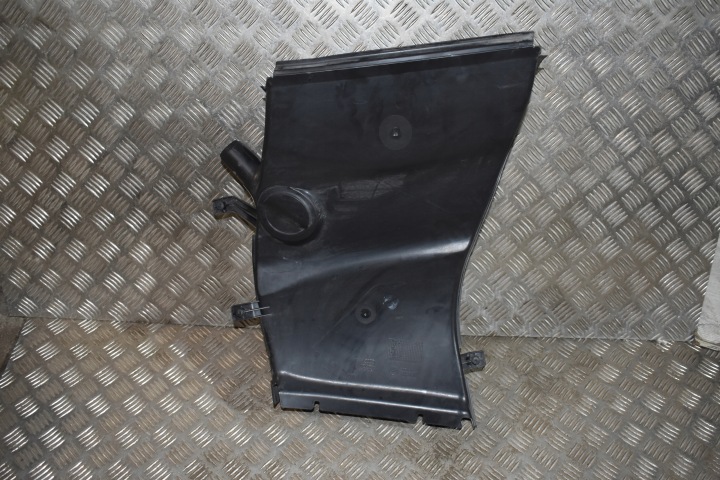IDEALNA air duct air line right AUDI R8 1