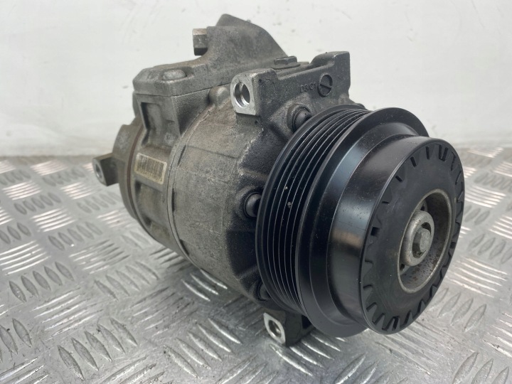Mercedes C180 W204 1.8 CGI M271 compressor; of the air conditioning A0022304511